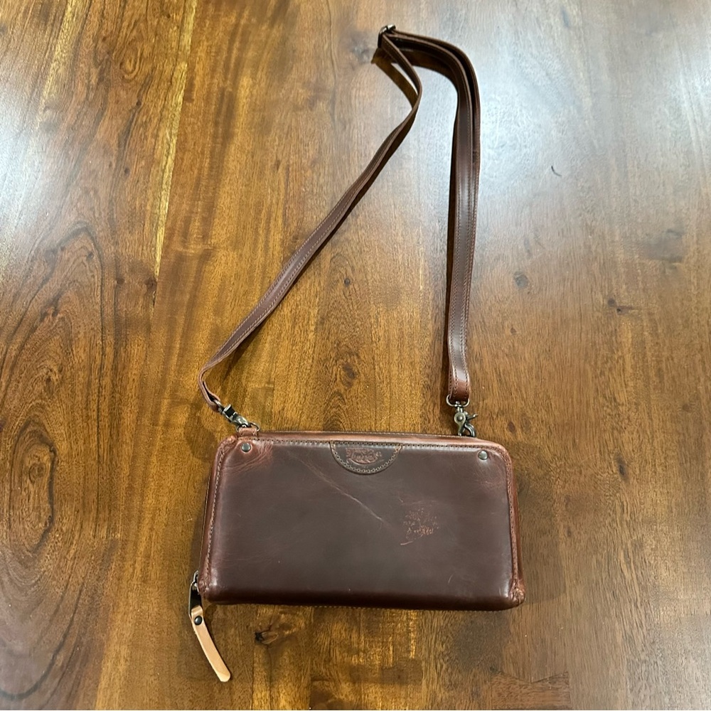 Saddleback Leather Love41 Love 41 Large Accordion Wallet Crossbody Purse Bag